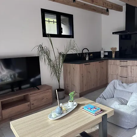 Le Refuge De Cesar 펜션 Pouzac